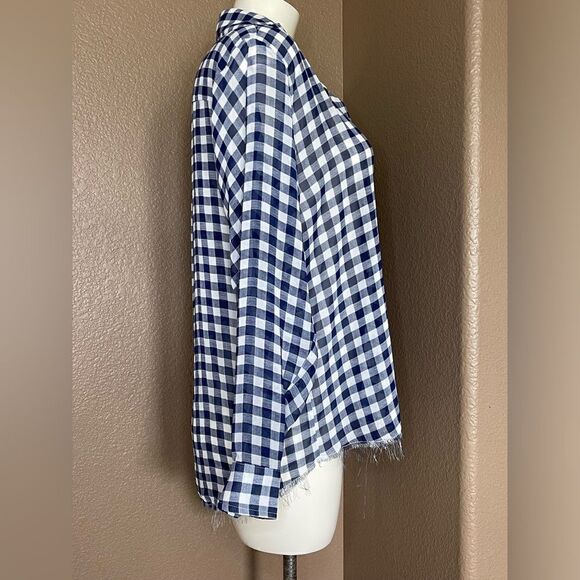 Skylar + Madison blue and white gingham button down blouse size s - Picture 2 of 6